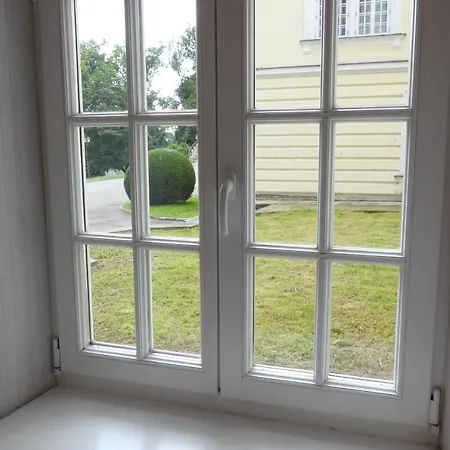Goscinne Palac W Balicach Instytut Zootechniki Pib *
