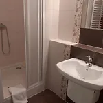 Bed & Breakfast Goscinne Palac W Balicach Instytut Zootechniki Pib 3*