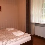 Goscinne Palac W Balicach Instytut Zootechniki Pib Bed & Breakfast Balice