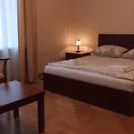 Bed & Breakfast Goscinne Palac W Balicach Instytut Zootechniki Pib Balice