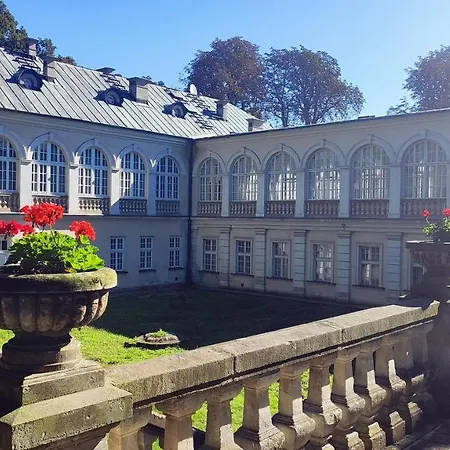 Bed & Breakfast Goscinne Palac W Balicach Instytut Zootechniki Pib Balice