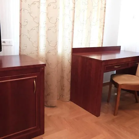 Goscinne Palac W Balicach Instytut Zootechniki Pib * Balice