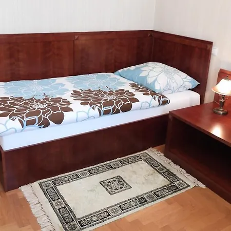 Goscinne Palac W Balicach Instytut Zootechniki Pib *