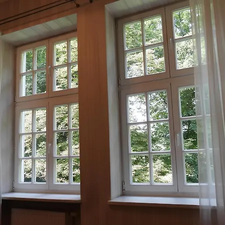 Bed & Breakfast Goscinne Palac W Balicach Instytut Zootechniki Pib Balice