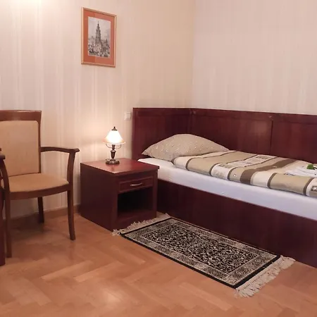 Goscinne Palac W Balicach Instytut Zootechniki Pib * Balice