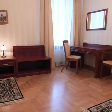 Goscinne Palac W Balicach Instytut Zootechniki Pib Отель типа 