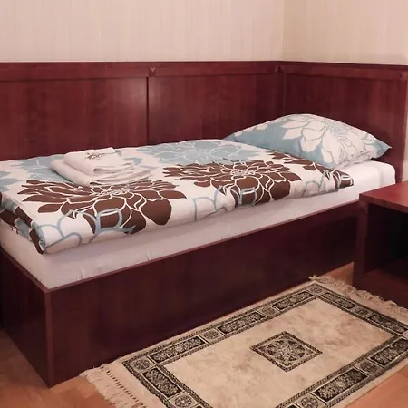 Bed & Breakfast Goscinne Palac W Balicach Instytut Zootechniki Pib
