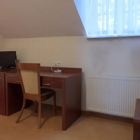 Bed & Breakfast Goscinne Palac W Balicach Instytut Zootechniki Pib *