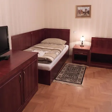 Goscinne Palac W Balicach Instytut Zootechniki Pib 3*