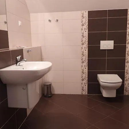 Bed and breakfast Goscinne Palac W Balicach Instytut Zootechniki Pib