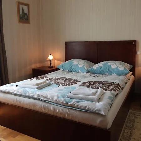 Bed and breakfast Goscinne Palac W Balicach Instytut Zootechniki Pib Balice